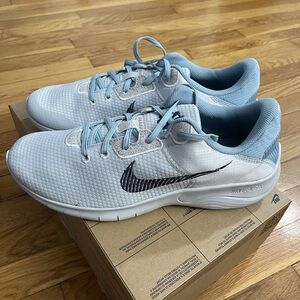 Nike Flex Experience US 10 Running Shoes